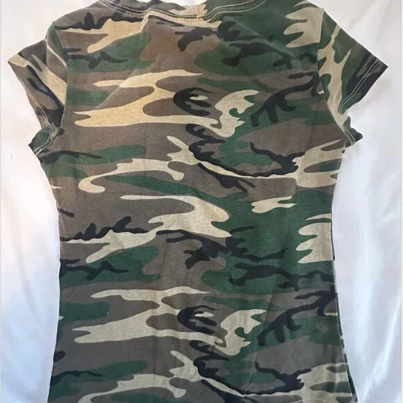 MAJOR FLIRT! Camo t-shirt, bedazzled, with cap sleeves, size S - Picture 3 of 3